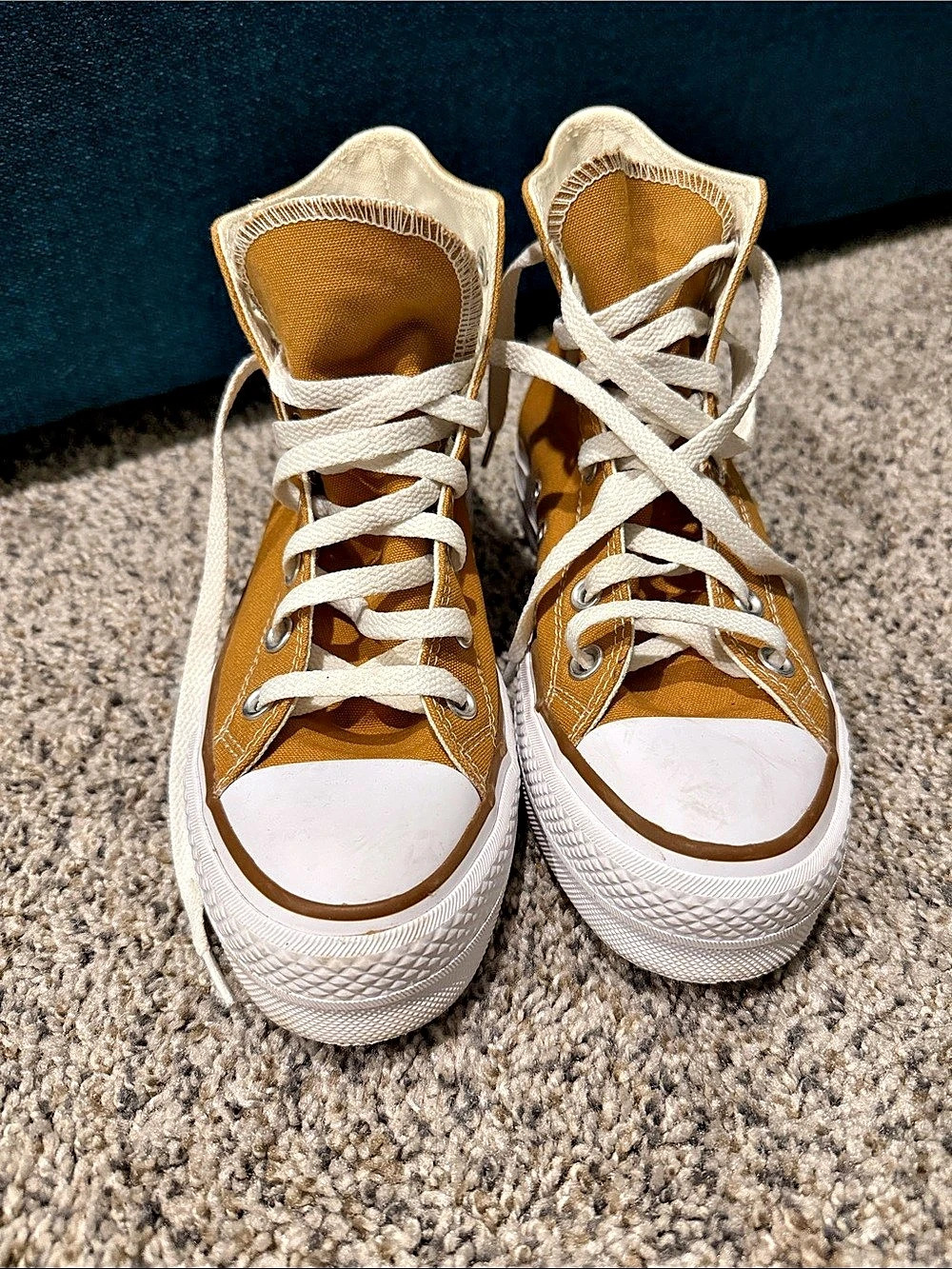 Unisex Converse AllStar Platform HighTop Sneakers, size 6.5 (women) 4.5 (men)